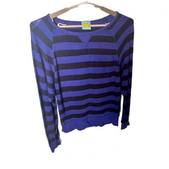 C&C California light weight sweater. Striped blue sweater. Size Medium - Picture 1 of 6